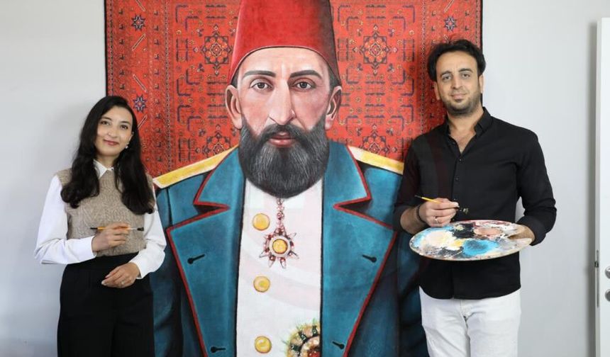 Halıyı tuvale çeviren mühendis çiftin eserleri hayran bırakıyor