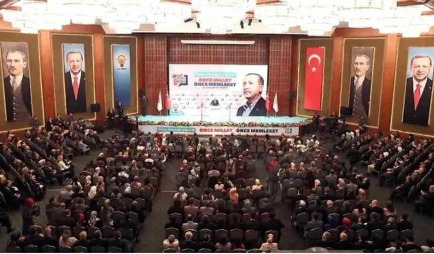 AK Parti kampında yeni şarkı sürprizi