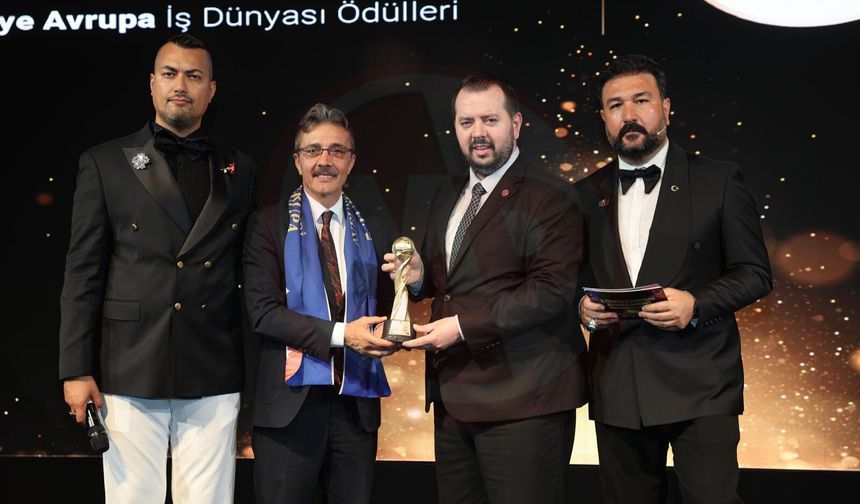 Başkan Şenol Dinç’e hizmet başarı ödülü