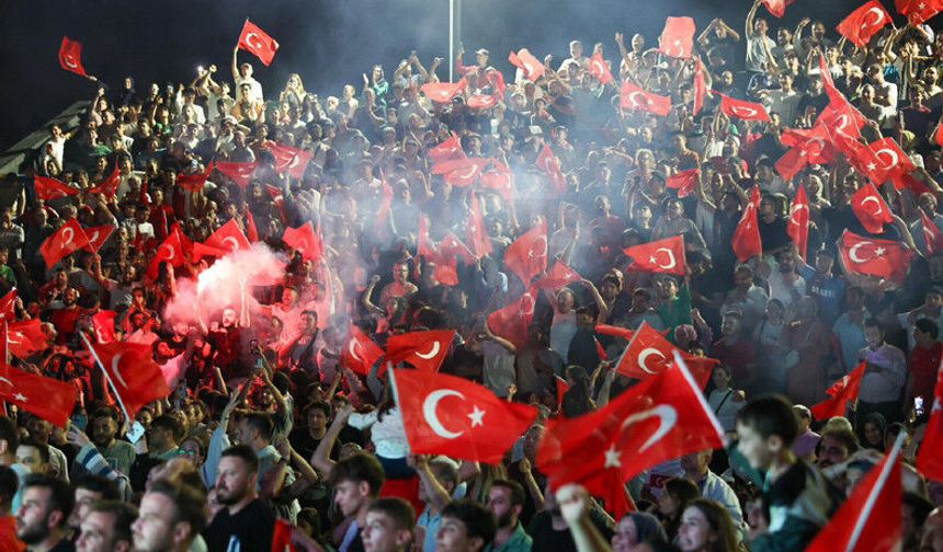 Büyükşehir’den iki dev ekran