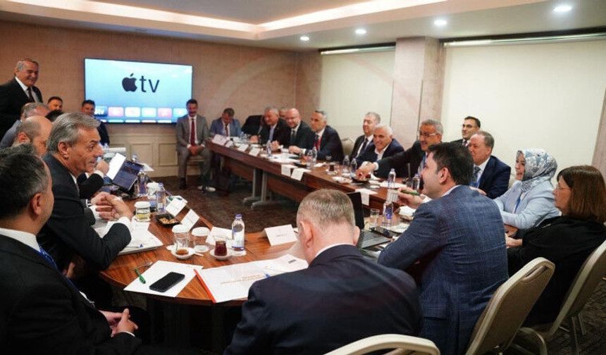 Bakan Kurum ve Başkan Alemdar'dan Sakarya zirvesi