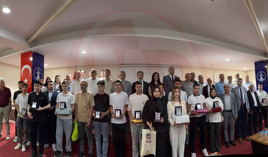 Geleceğin ustaları SESOB’dan ödüllerle uğurlandı