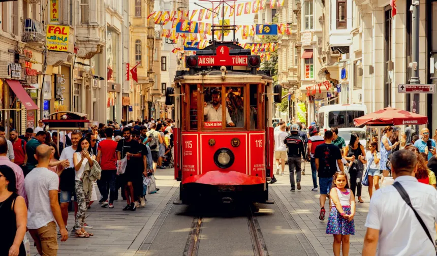 2025'te 2,4 milyon kişi iller arasında göç etti