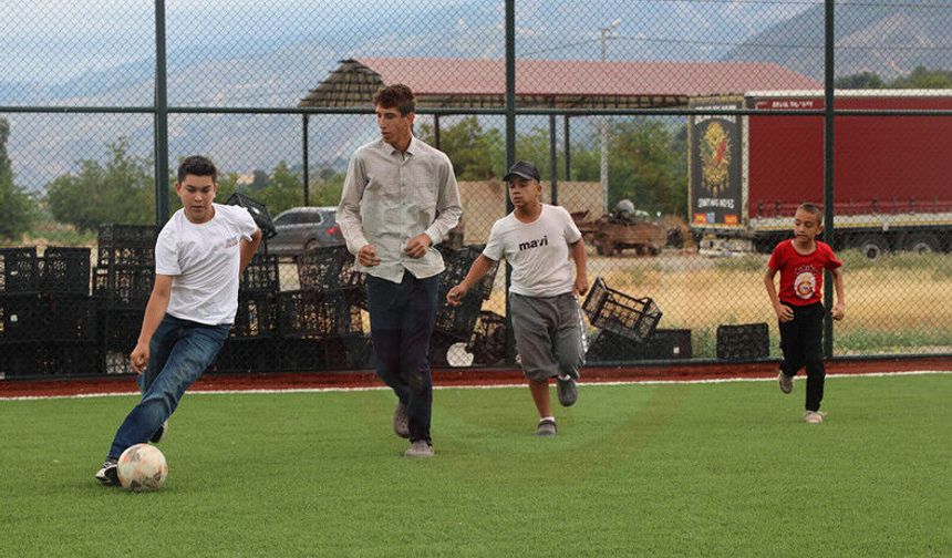 Büyükşehir genç yetenekleri keşfetmek için sahada