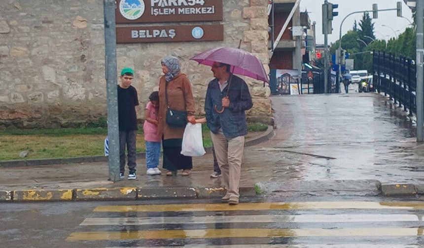 Şehirde sağanak etkili oluyor