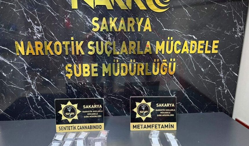 Sakarya'da 9 kilo bonzai üretilebilecek ham madde ele geçirildi