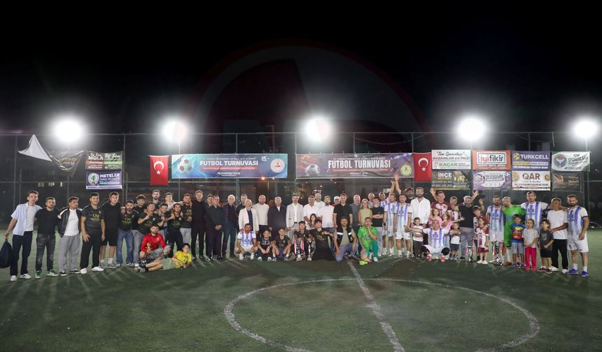 15 Temmuz Futbol heyecanı  kupa töreniyle sona erdi