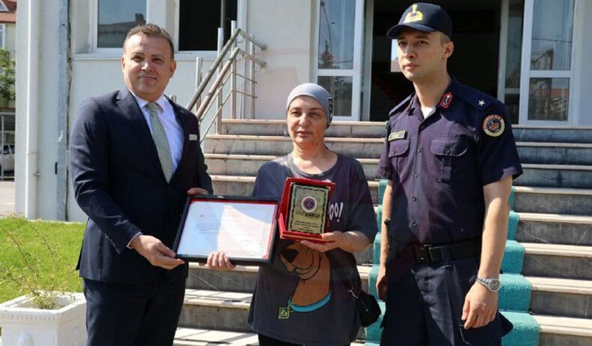 Arsasını jandarmaya bağışladı