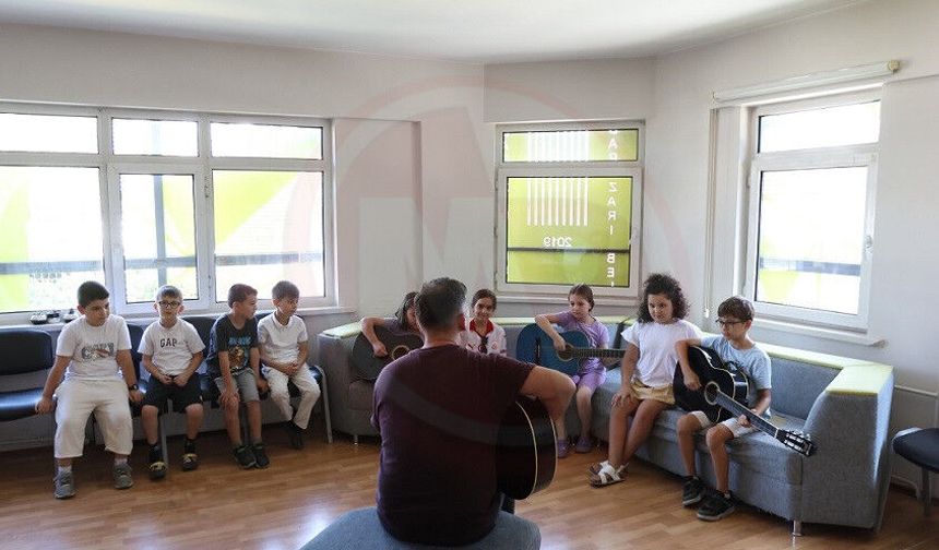 Millet Evleri ve Bilgi Evleri büyük ilgi görüyor