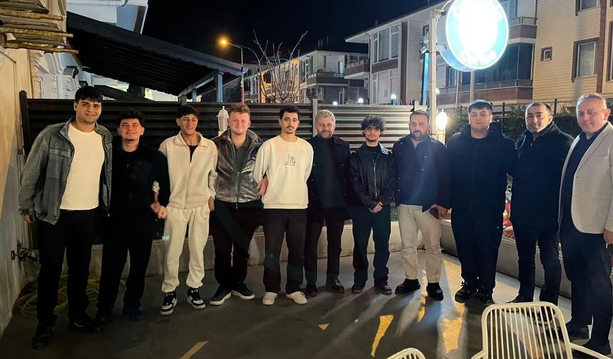 Her elde bir gönül, her gönülde bir umut