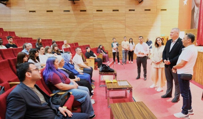 Serdivan Belediyesi Tiyatro Okulu’nda yetişkin eğitimleri başladı