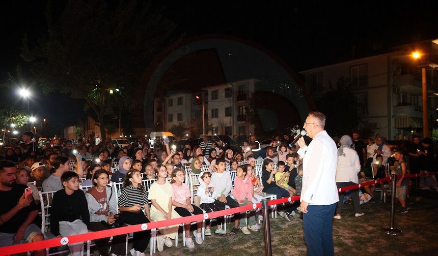 Tuzla’da çocukların sinema sevinci!
