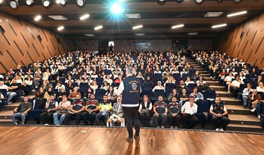 306 okul bahçesi görevlisine güvenlik eğitimi