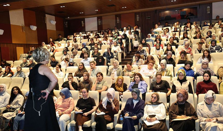 KPSS adayları sınav öncesi bilgilerini  Büyükşehir’le tazeledi