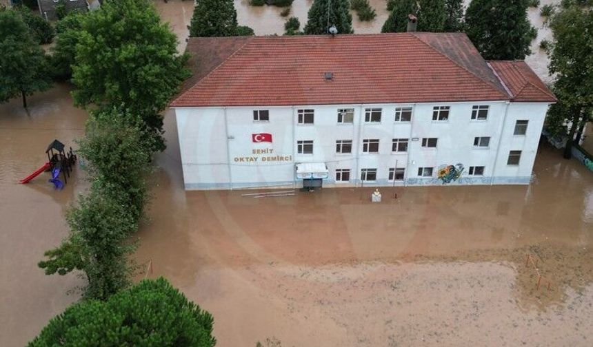 4 İLÇEDE BAZI OKULLAR YARIN TATİL EDİLDİ