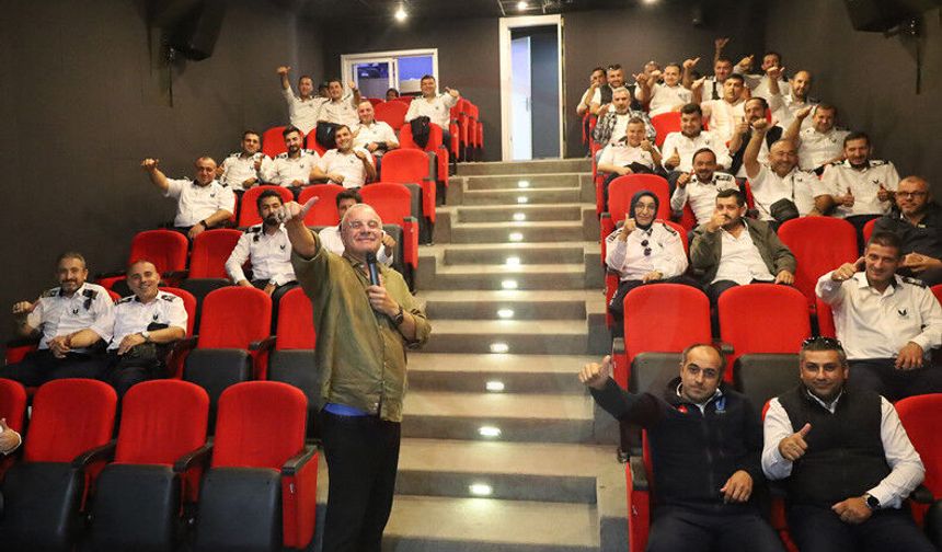 Otobüs şoförlerine empati ve sorumluluk eğitimi
