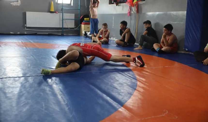 Yağlı Güreş Spor Okulları'nda ön kayıtlar başladı