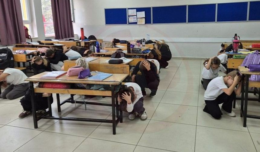 Serdivan’da öğrenci ve öğretmenlere afet farkındalık eğitimi