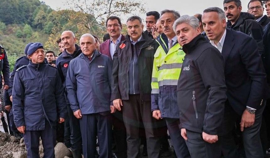 İçişleri Bakanı Çiftçi Sakarya'da: "Afetin izlerini sileceğiz"