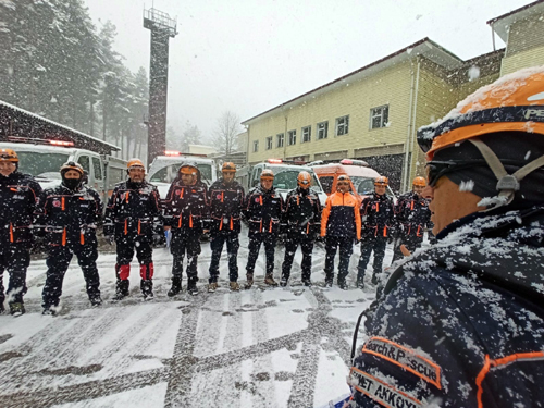 afaddan_kar_altinda_nefes_kesen_tatbikat4