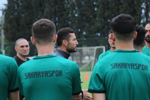 sakaryaspor_sezonun_ilk_idmanina_cikti (4)