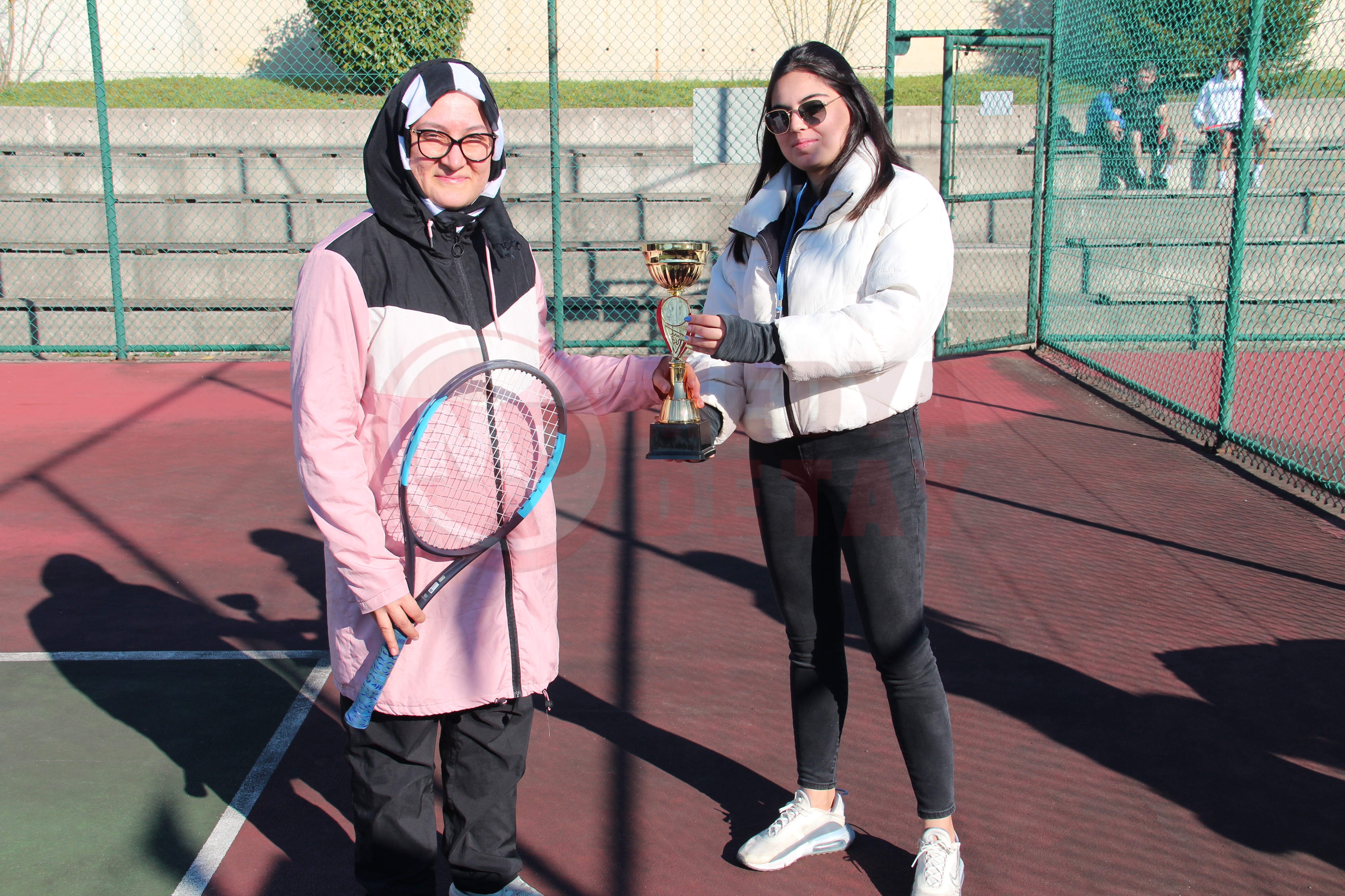 Bayanlar Kort Tenisi Şampiyonu