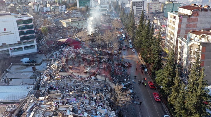 deprem-sonrasi-kahramanmaras-taki-buyuk-yikim-havadan-goruntulendi-1123403-5