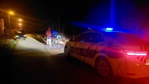 kontrolden_cikan_motosiklet_devrildi_surucu_agir_yaralandi (2)