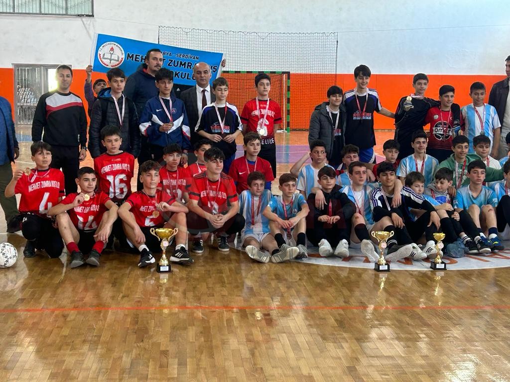 Futsal şampiyon Mehmet Zumra Kuş Ortaokulu (7)
