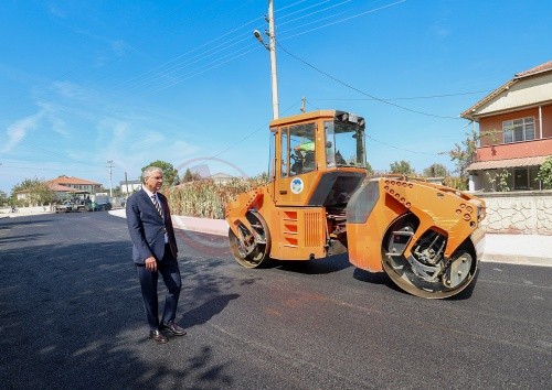 Akyazi_merkezindeki_o_cadde_yepyeni_bir_yuze_kavustu (1)