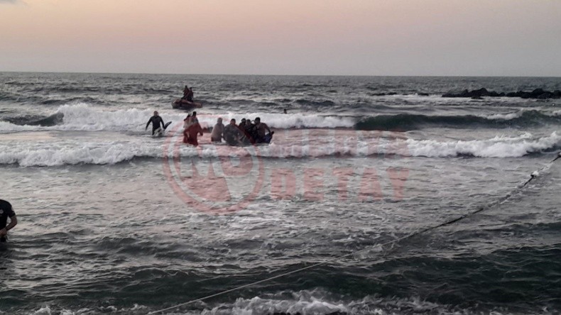 Yasaga Ragmen Denize Girenleri Boyle Uyardi (3)