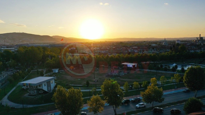 Millet Bahcesi Solen Tadinda Cumartesi (2)