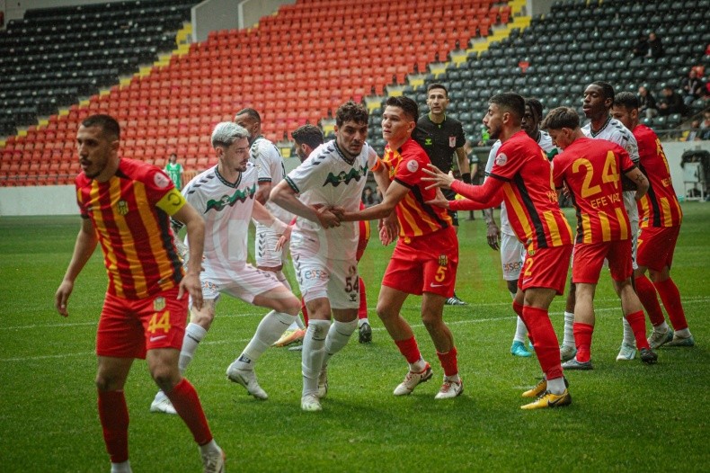 Sakaryaspor Rahat Galibiyet (1)