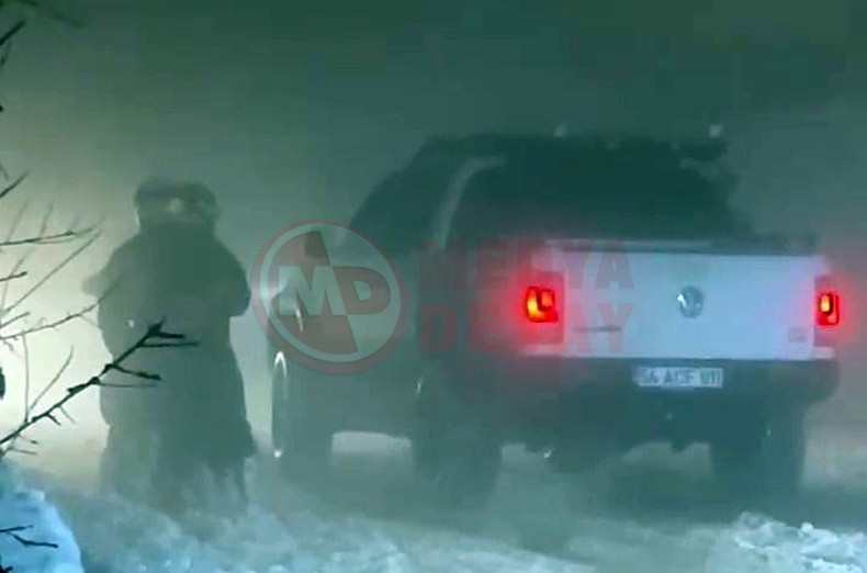 Akyazi Belediyesi Kar Mucadelesinde Sinifta Kaldi (2)