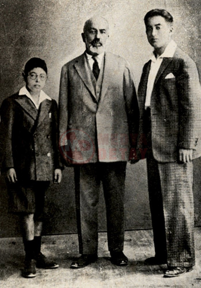 Emi̇n (1)