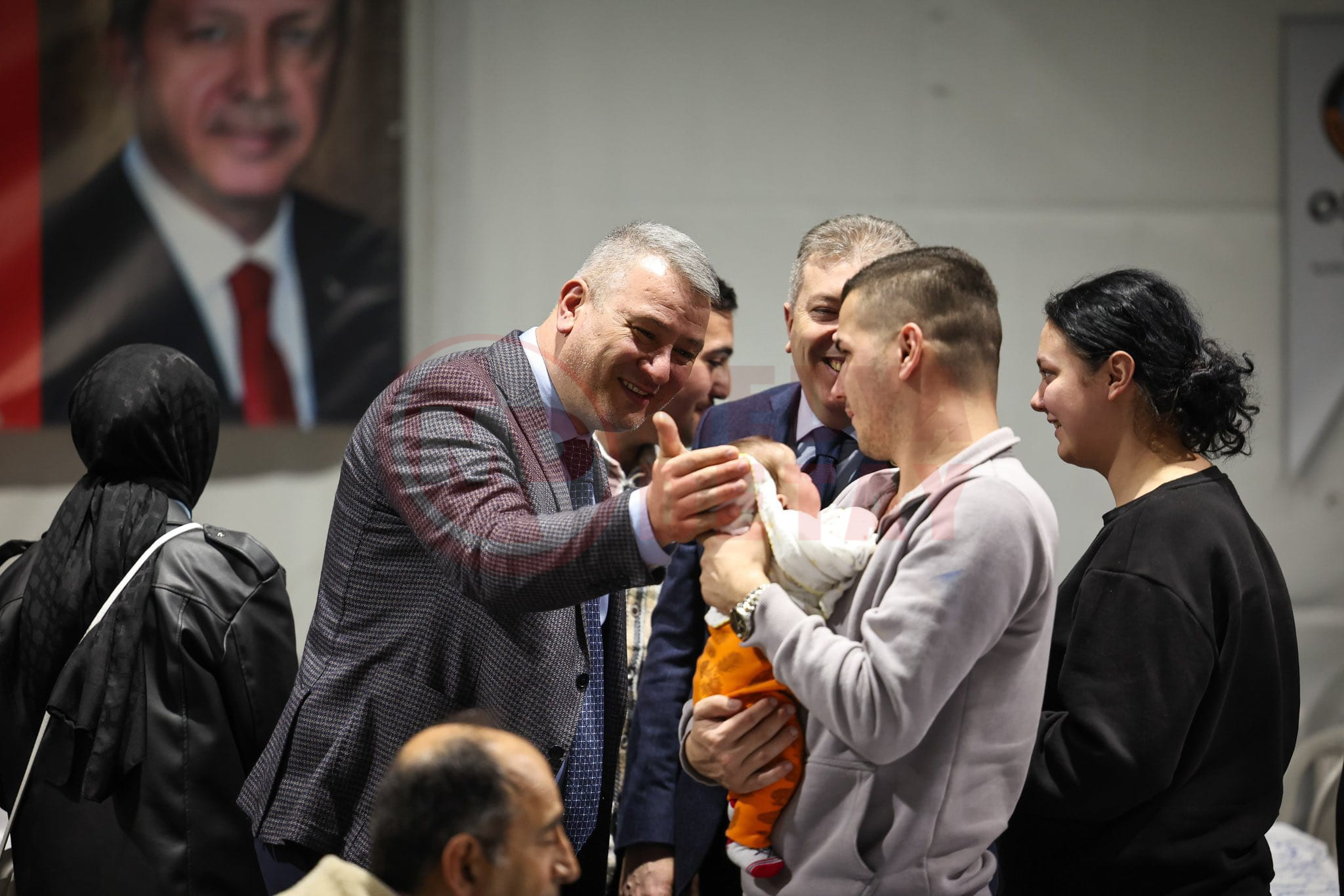 Çeli̇k (4)