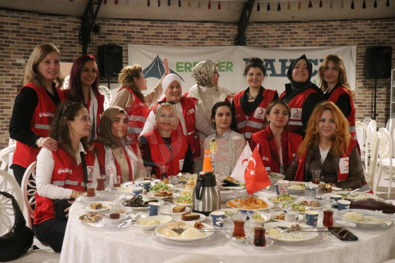 Kizilay Sakarya Iftar (2)