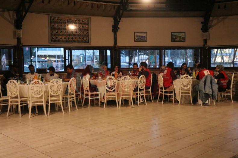 Kizilay Sakarya Iftar (5)