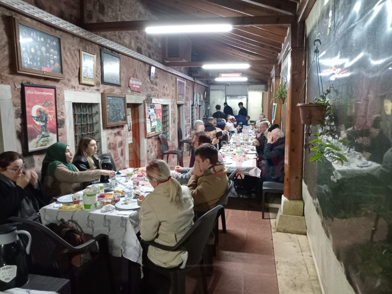 Yesevi Iftar2