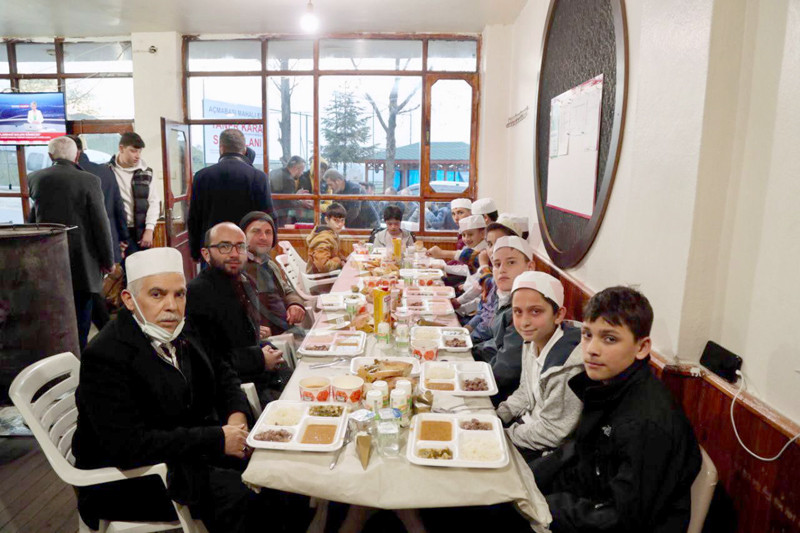 Yunus Tever Iftar2