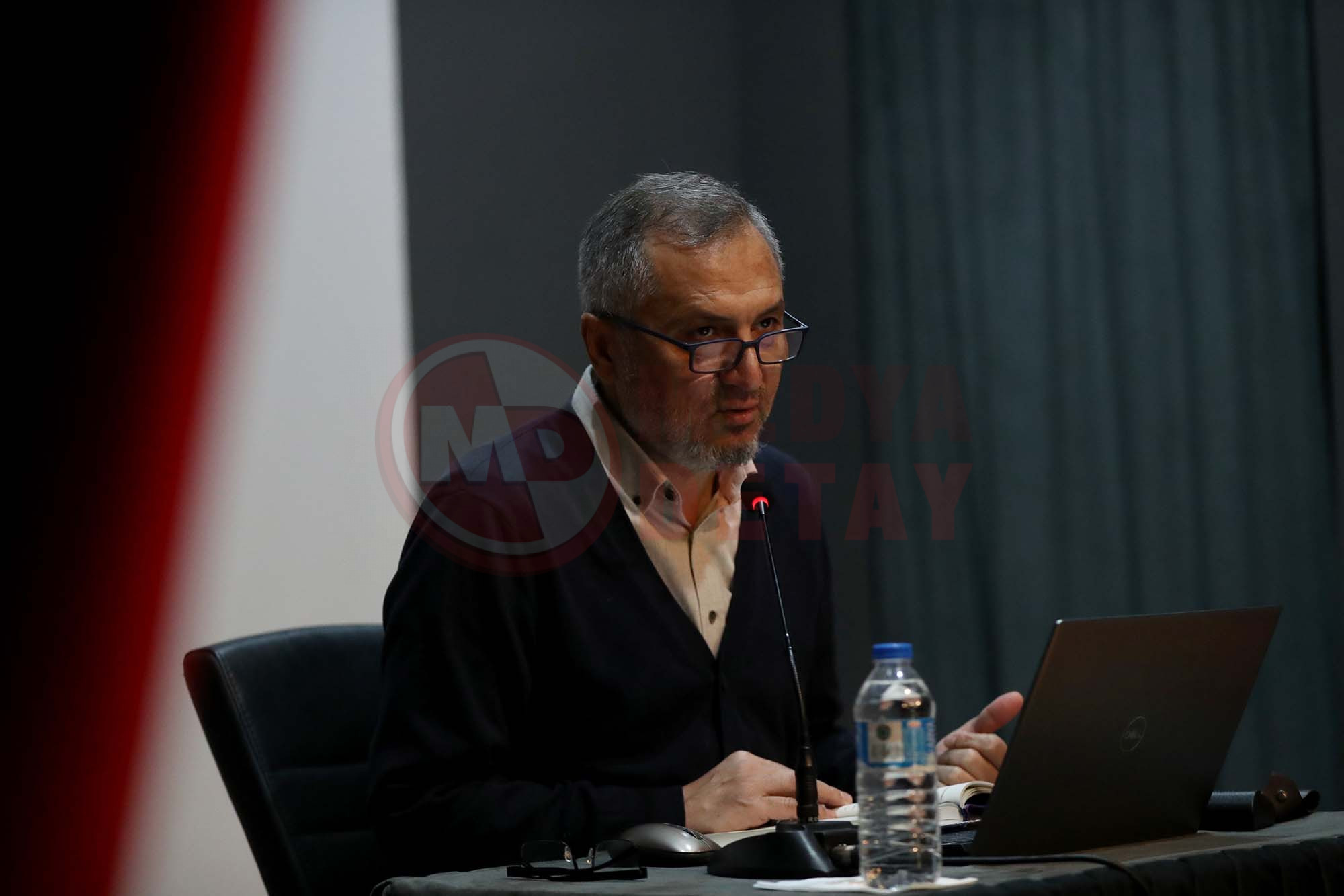 Akademi̇ (2)-3