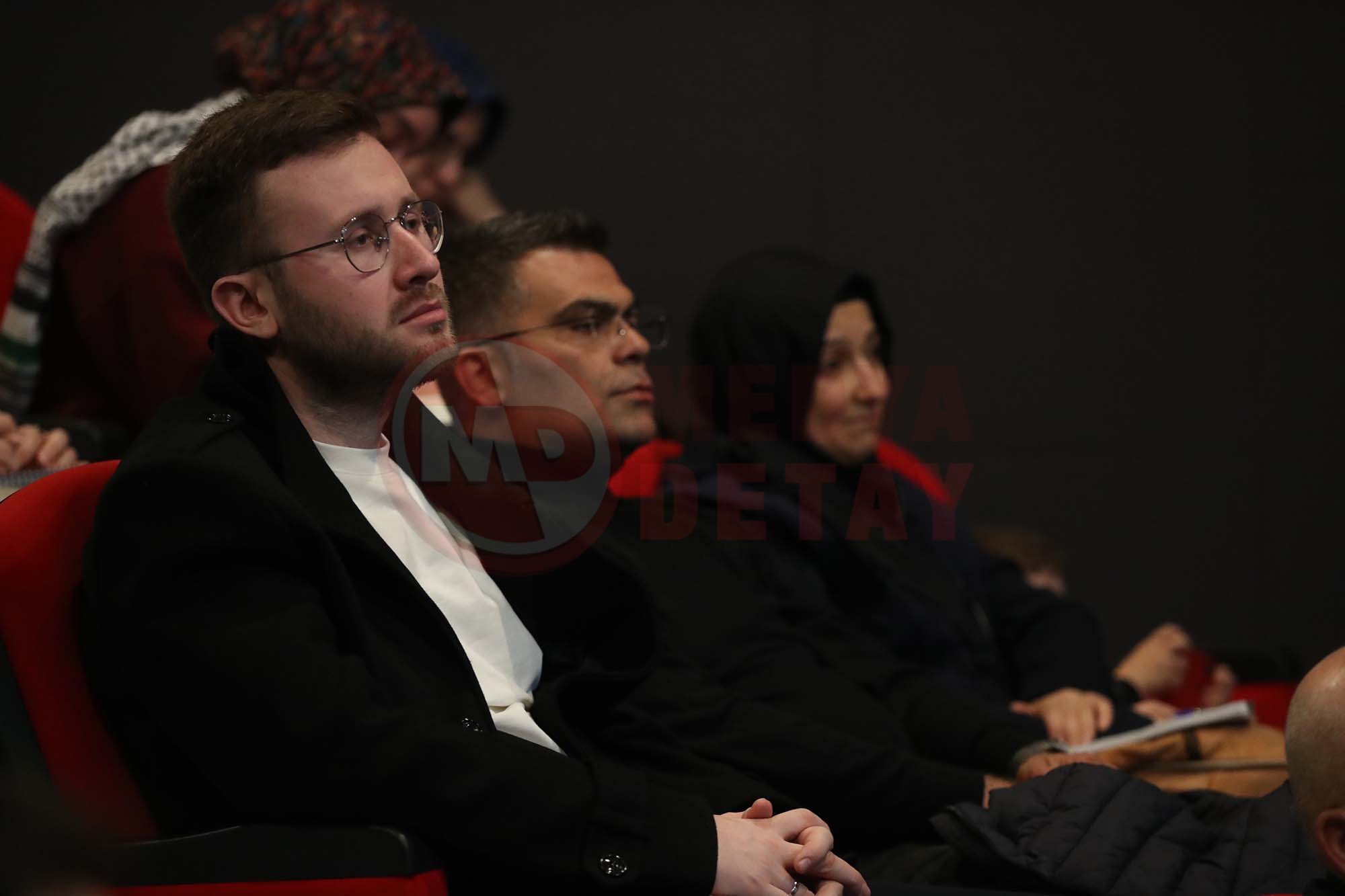 Akademi̇ (8)