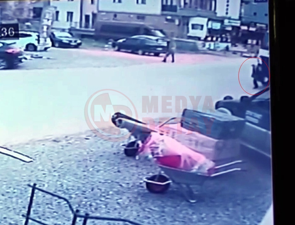 Belediyeye Ait Cop Kamyonu Ezerek Oldurdu (2)