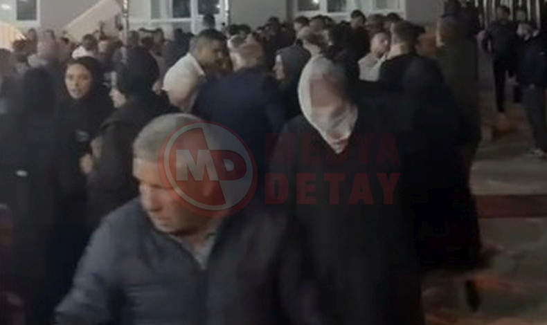 Dugunde Kavga Cikti (1)