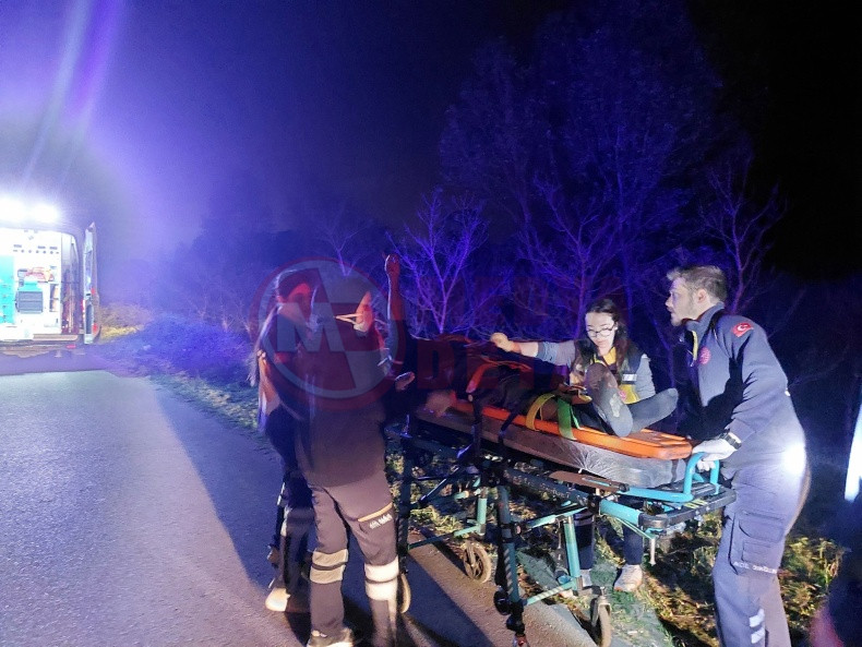 Sedyede Sigara Yakti (2)