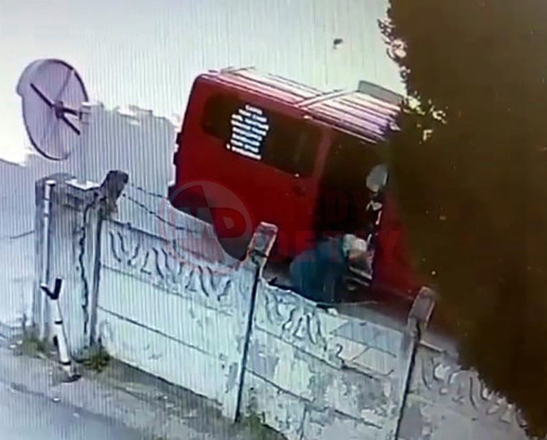 Az Daha Kadini Olduruyordu5