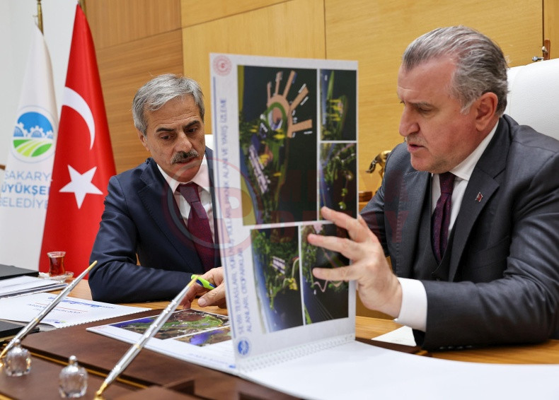 Bakan Bak Mujdeyi Sakaryada Verdi (2)