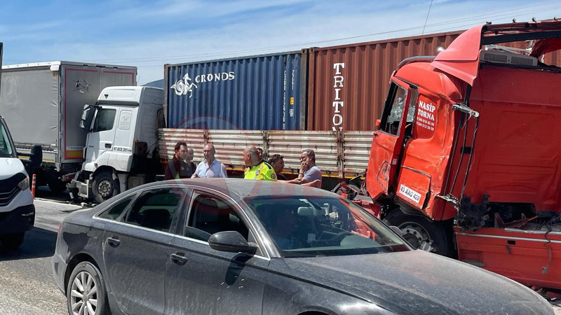 D 650 Zincirleme Kaza4