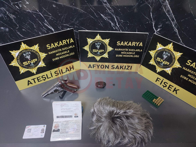 Sahte Kimlikle Kacis3