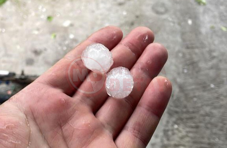 Sakarya Da Saganak Dolu Firtina Bir Arada